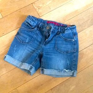 Sz16 Mid Thigh Arizona Jean Co. shorts